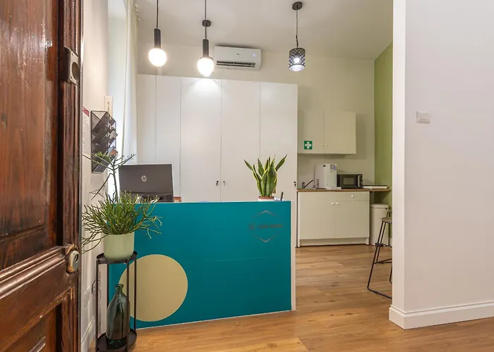 Eufonia Vatican Golden Pensión 4*